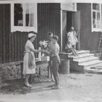 Holpin talo – Iisakin ajasta kesäsiirtolaksi